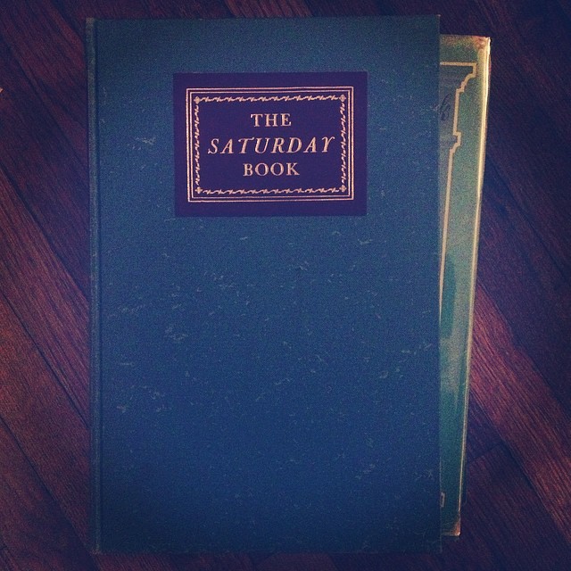 #happysunday #somanybooks #sortsortsort #whatdayisit