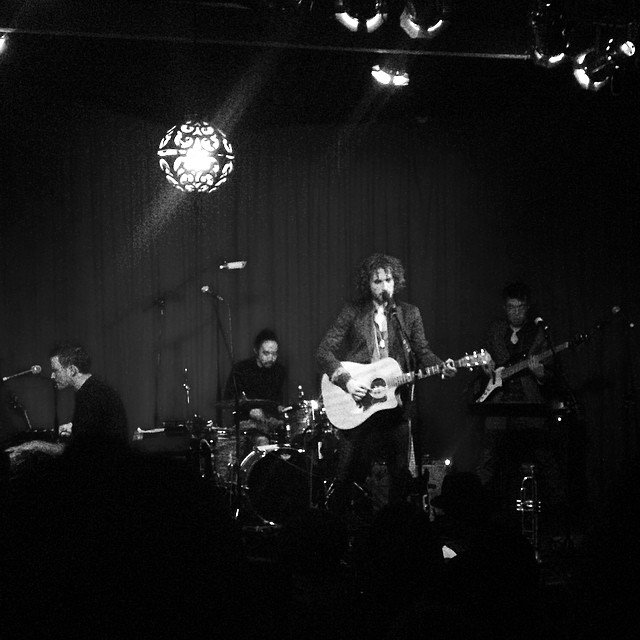 packed house at last night's record release party for @ariherstand @thehotelcafe