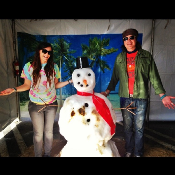 played some songs in Malibu with @jonnylazystar, @theramilama and @jessygreene today for the @monarhestates benefit event in support of causes like @habitatforhumanity and @sustainsurf! #winterinLA