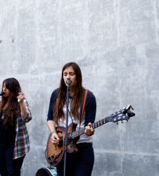 Alicia-Murphy_Se-Reed_RainbowJuices_Grand Opening_2015